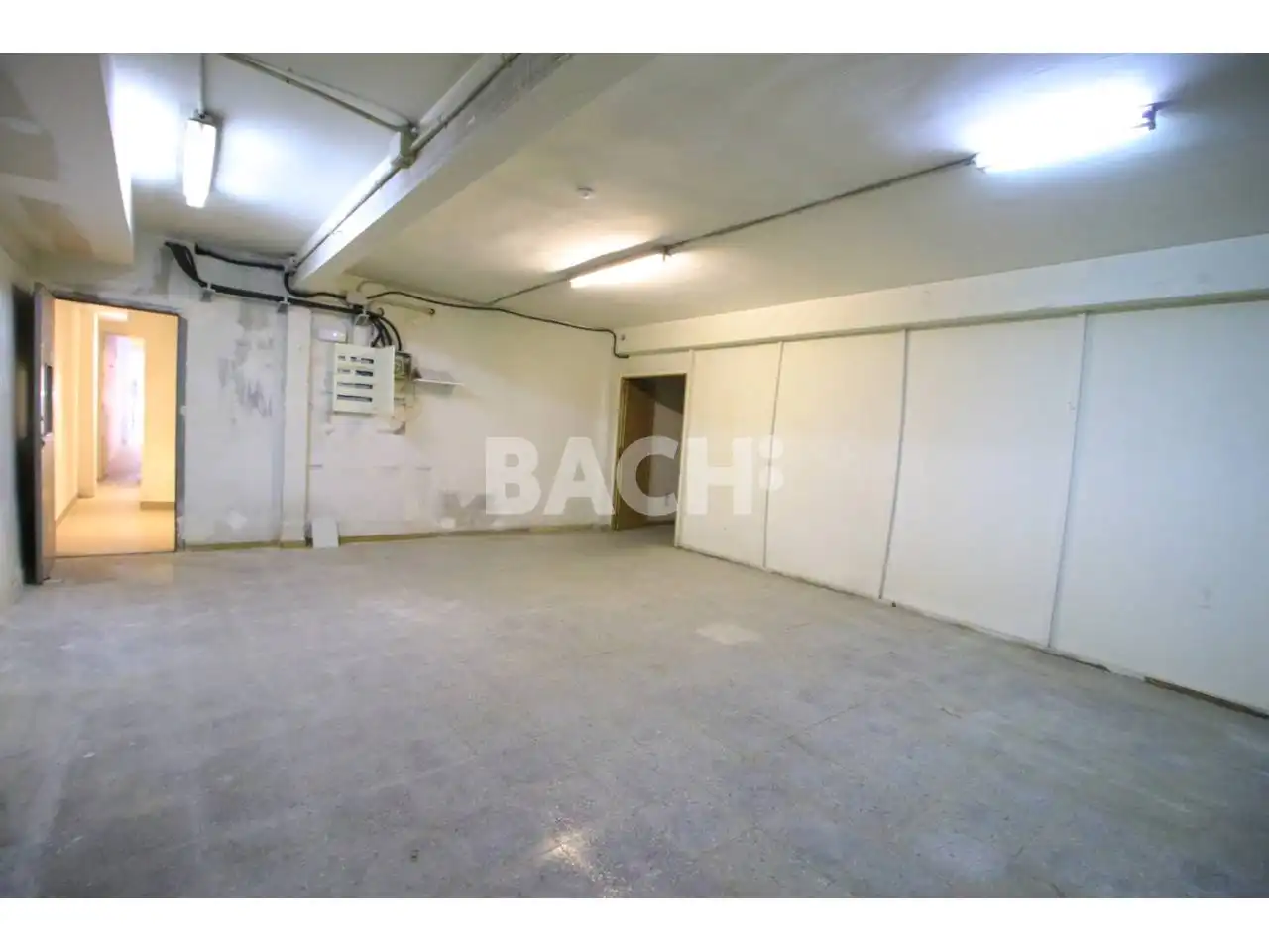 Commercial properties for rent in Calle manlleu, 50, Nord