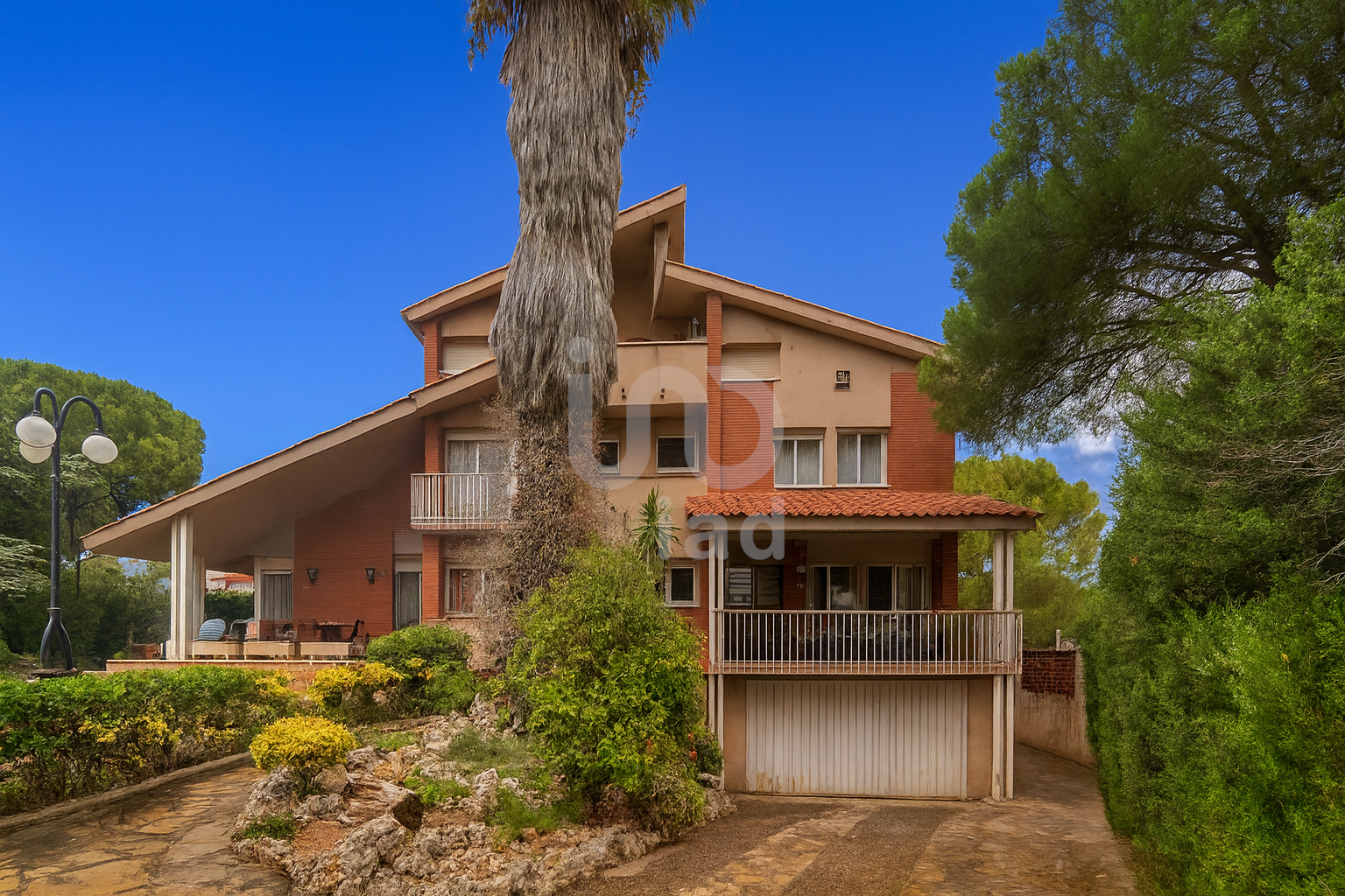 Vista exterior de Casa o xalet en venda en El Vendrell amb Terrassa
