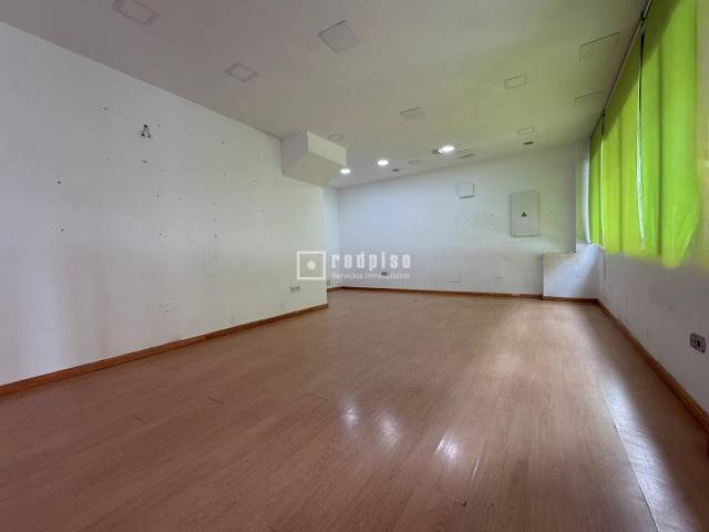Local comercial en Venta en Parque Europa - Los Pitufos