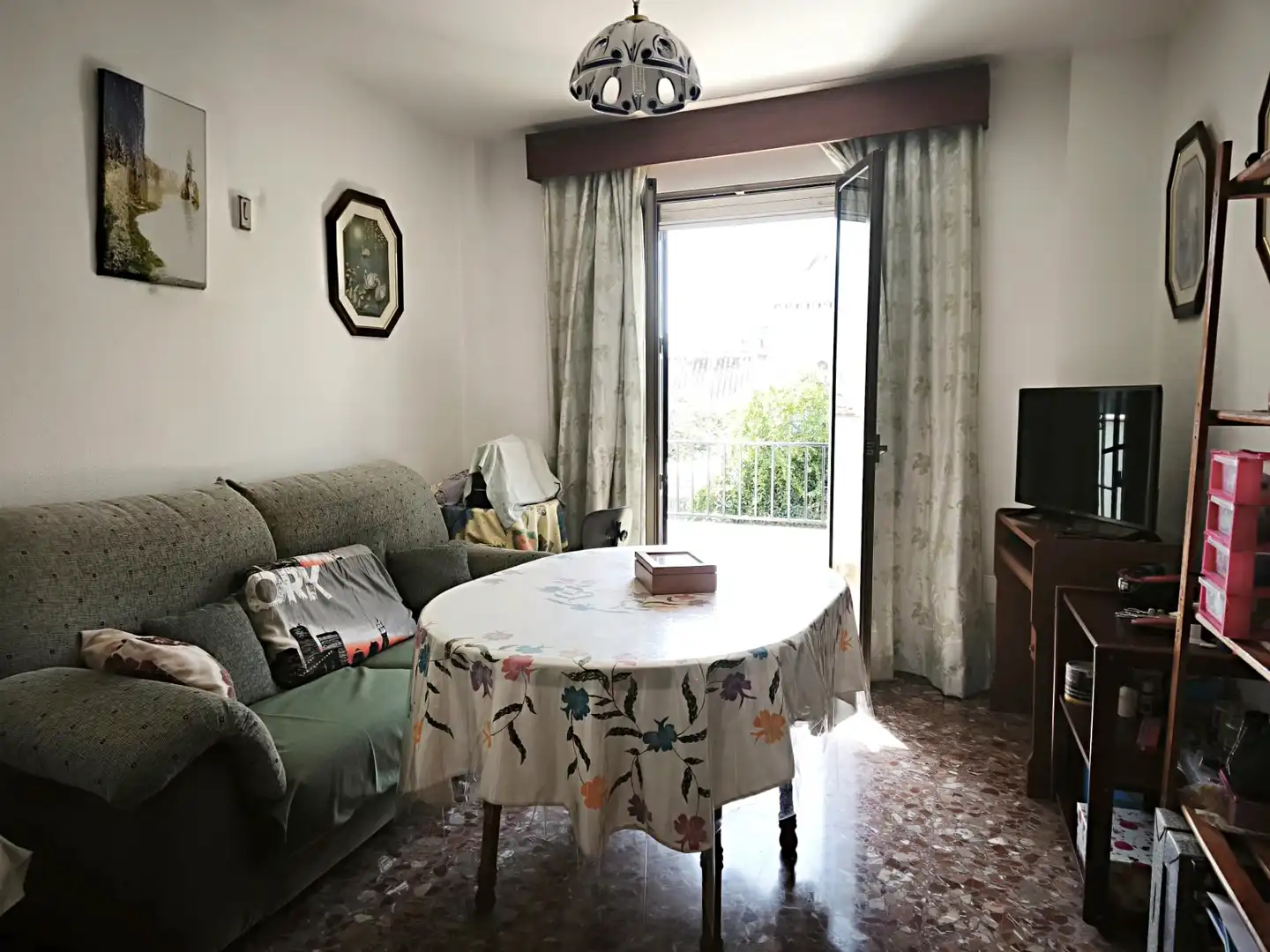 Sala de estar de Casa adosada en venta en Málaga con Aire acondicionado, Terraza y Amueblado