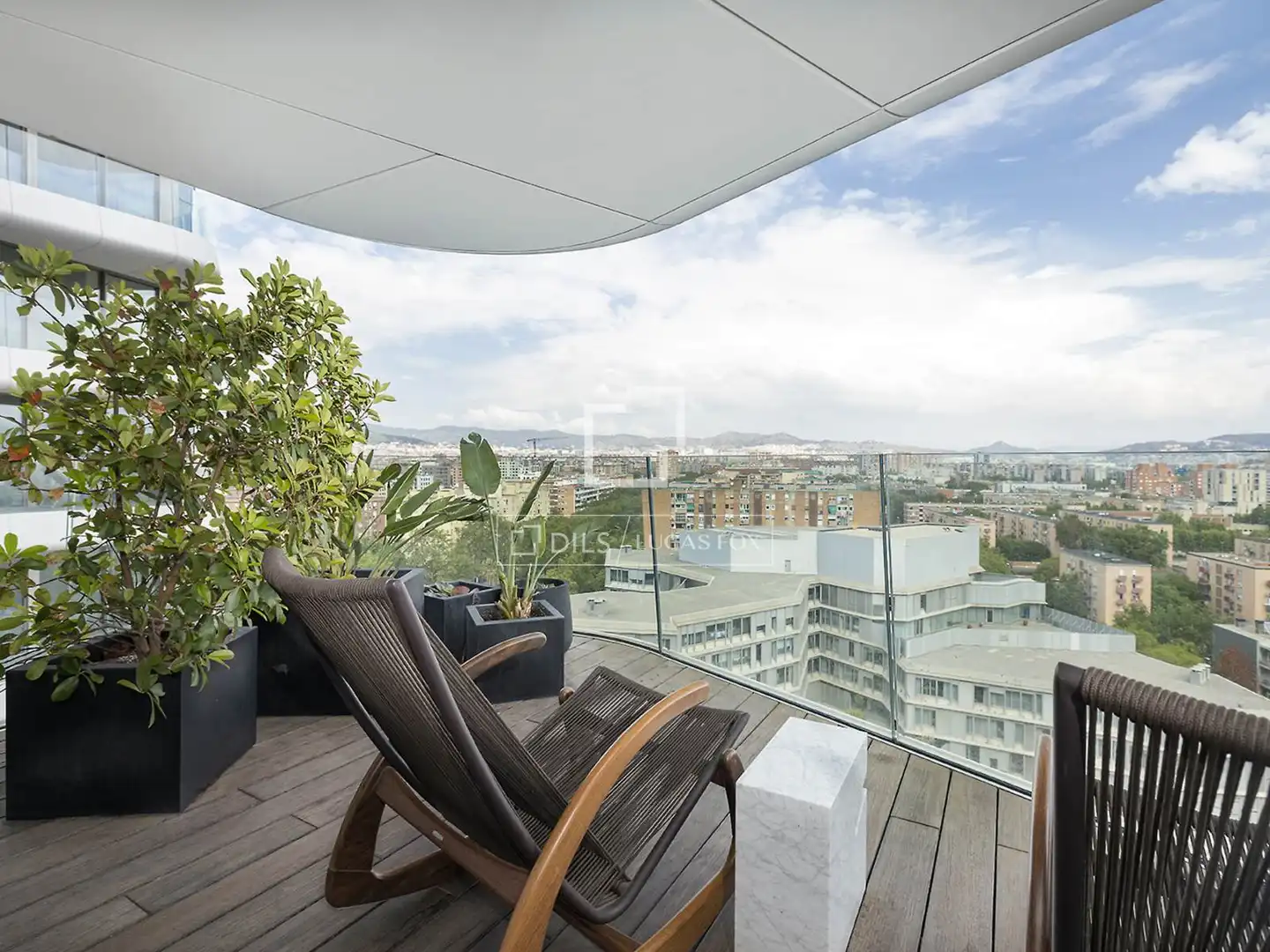 Terrasse von Wohnung zum Verkauf in Barcelona mit Klimaanlage, Heizung und Parkett