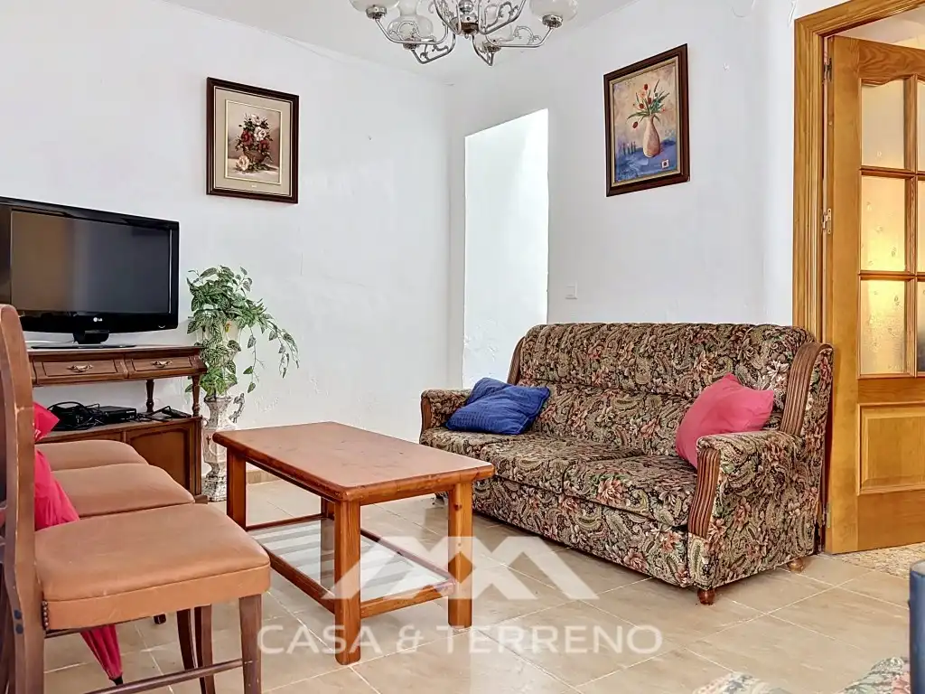Sala de estar de Casa o chalet en venta en Sayalonga con Amueblado, Horno y Lavadora