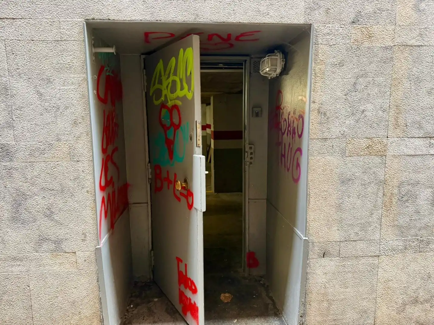 Parkplatz zur Miete in Carrer dels Ciutadans 16, imagen 6