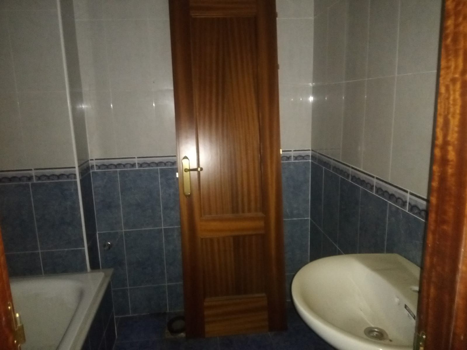 Bathroom of Garage for sale in Alcalá del Río