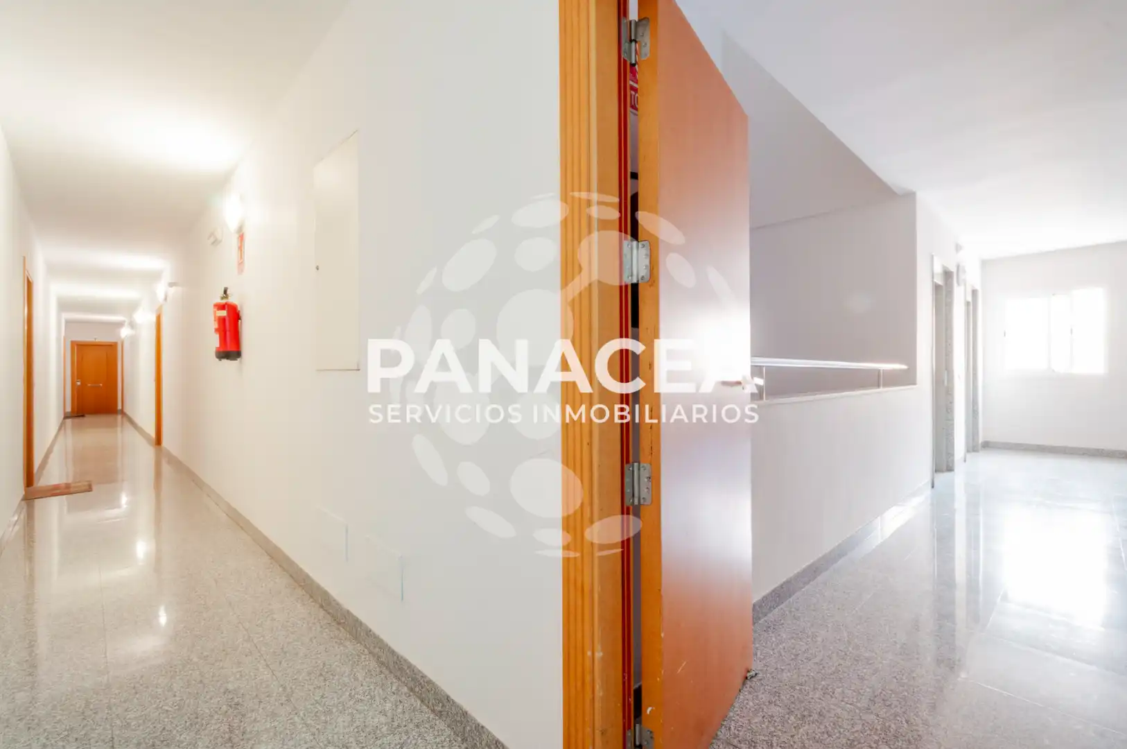 Piso en venta en El Ejido con Amueblado, TV y Balcón