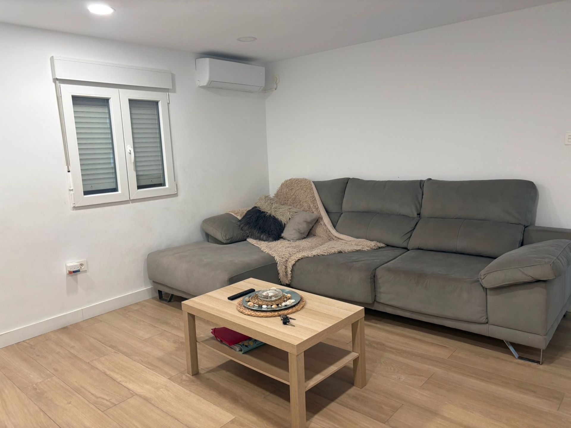 Sala d'estar de Pis en venda en  Almería Capital amb Terrassa