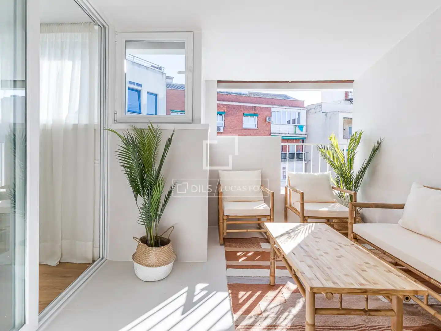 Terraza de Ático en venta en  Madrid Capital con Aire acondicionado, Calefacción y Parquet