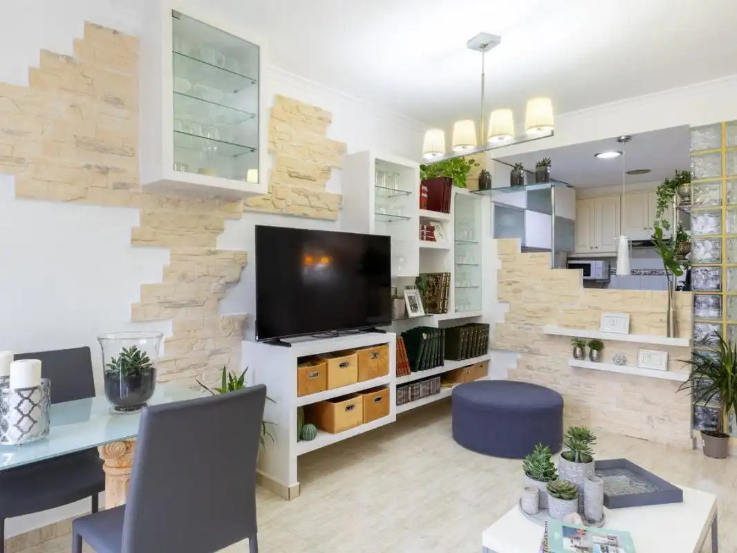 Casa a schiera con terrazza in vendita a Carrer Cefal, imagen 7