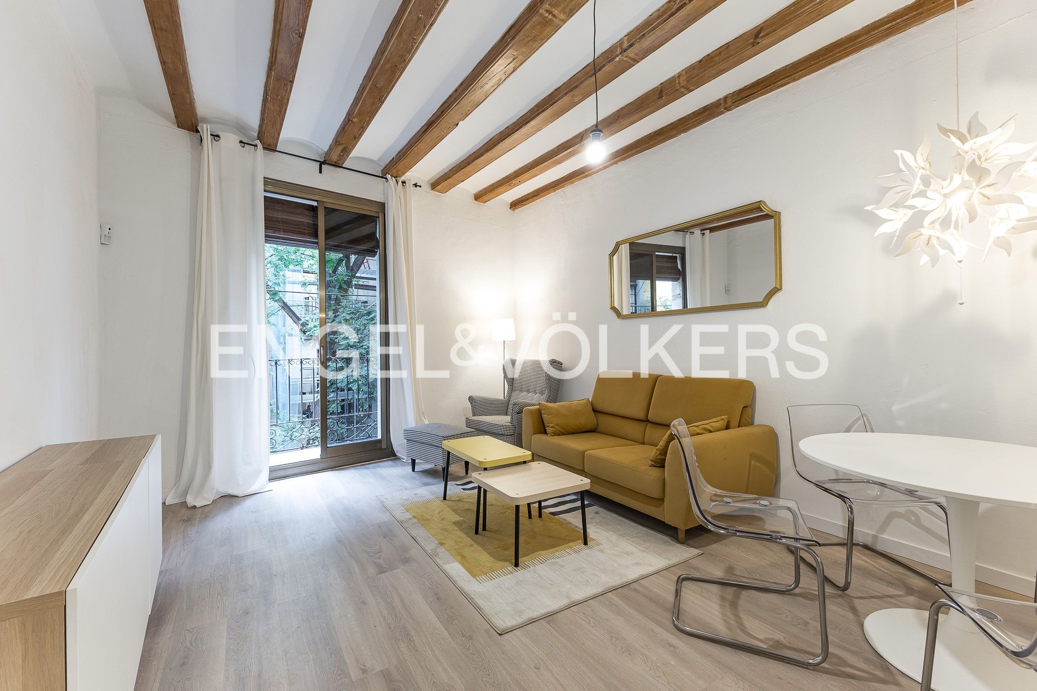 Exterior view of Apartment for sale in  Barcelona Capital  with Heating and Balcony