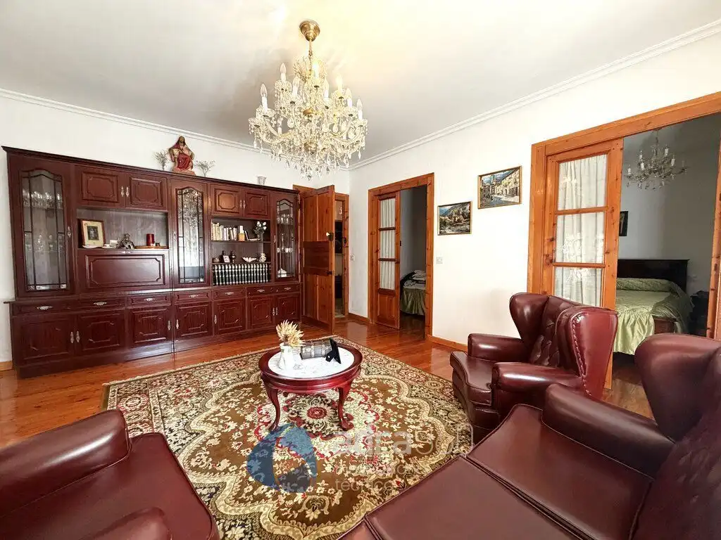 Wohnzimmer von Country house zum Verkauf in Lanciego / Lantziego mit Heizung, Terrasse und Abstellraum