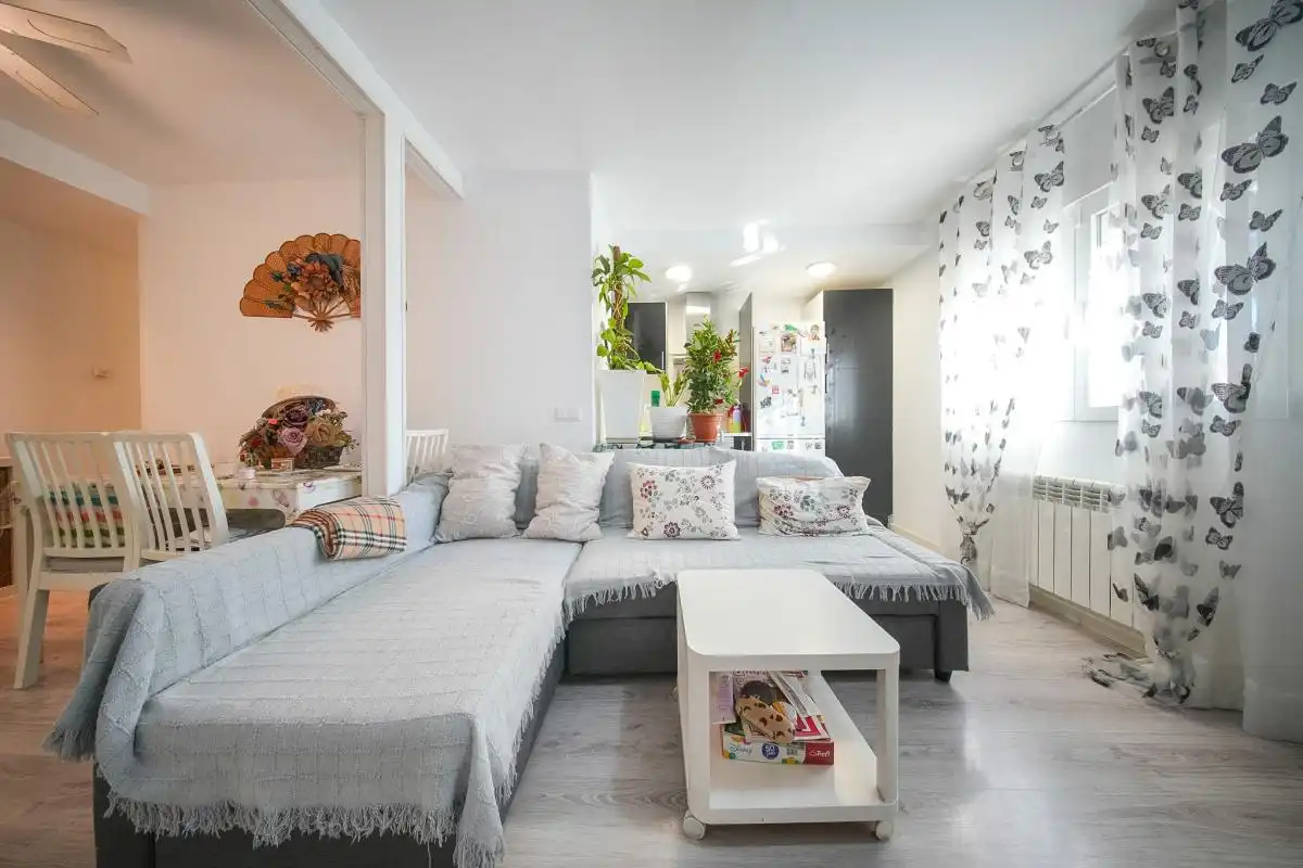 Sala de estar de Planta baja en venta en Alovera con Aire acondicionado, Calefacción y Jardín privado