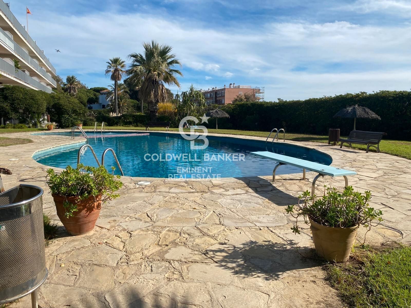 Swimming pool of Flat for sale in Gavà  with Air Conditioner, Heating and Parquet flooring