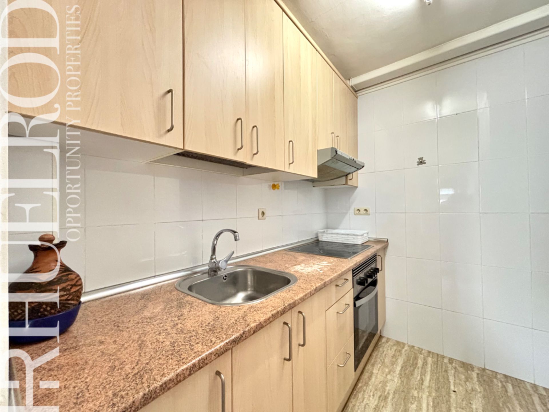 Kitchen of Flat for sale in Mataró  with Oven, Balcony and Alarm