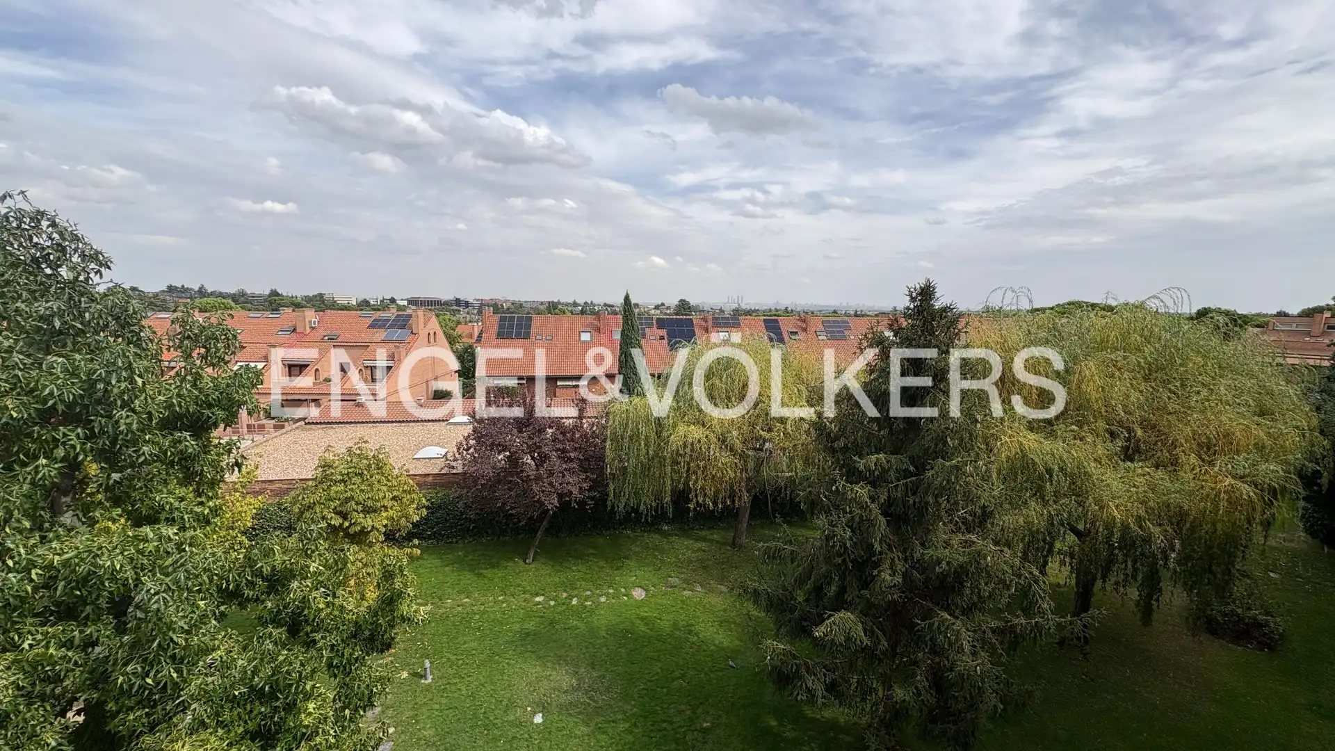 Flat with terrace to rent in Zona Carretera del Plantío, imagen 50