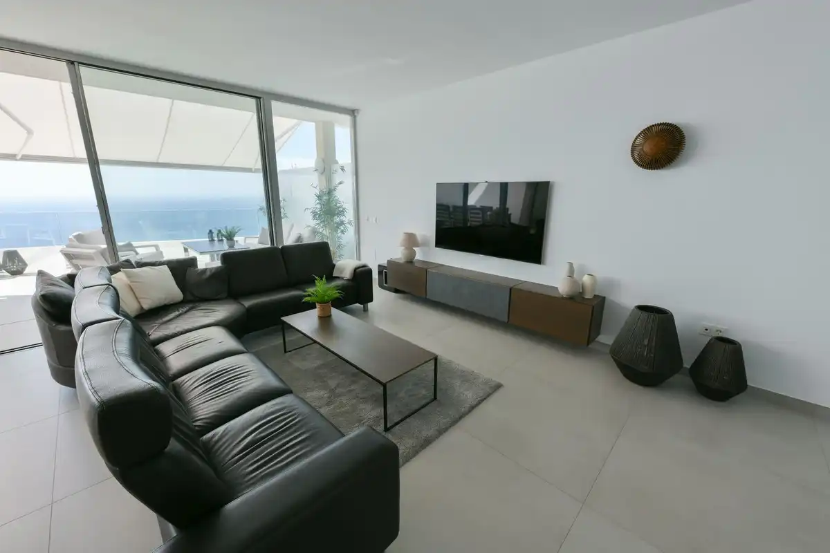 Sala d'estar de Dúplex en venda en Benalmádena amb Aire condicionat, Terrassa i Traster