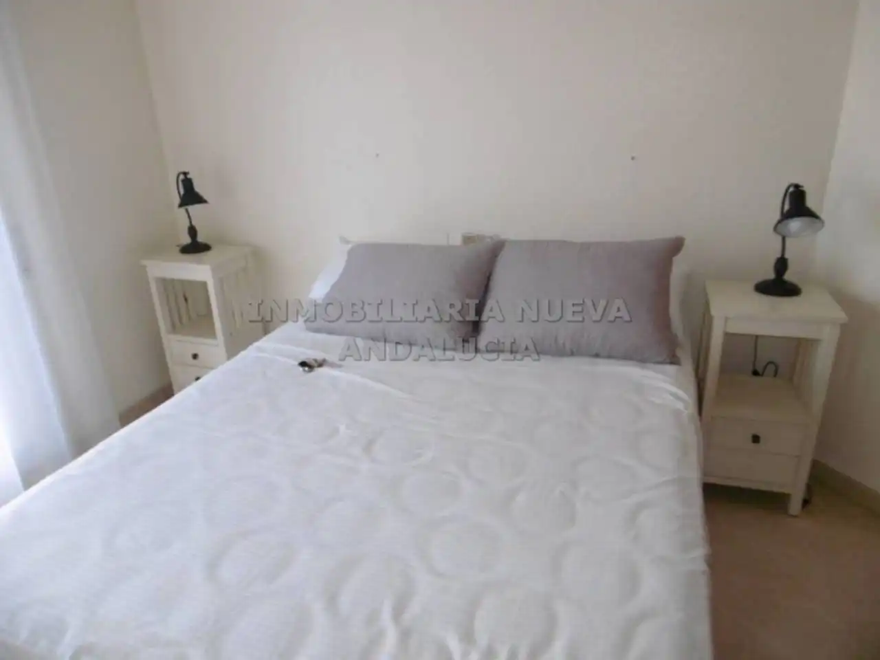 Schlafzimmer von Dachboden zur Miete in Almería mit Heizung, Terrasse und Möbliert