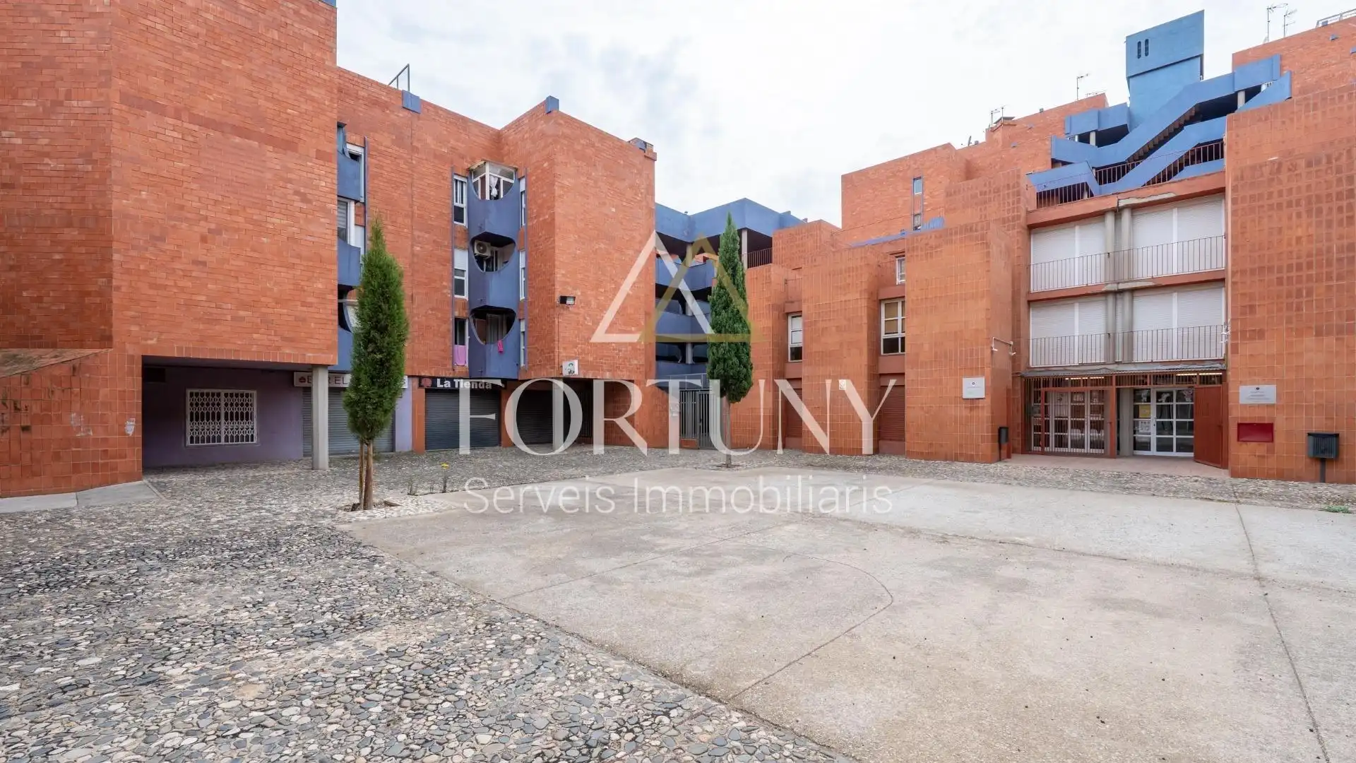 Außenansicht von Wohnung zum Verkauf in Reus mit Klimaanlage