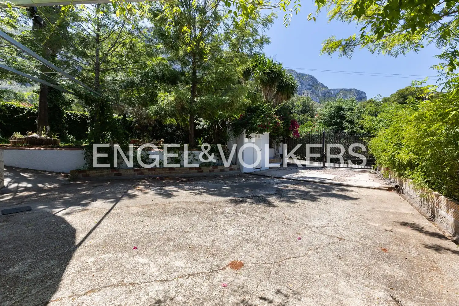 Vista exterior de Casa o chalet en venta en Dénia con Aire acondicionado, Calefacción y Jardín privado
