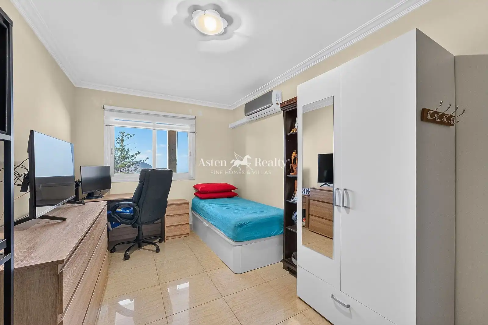Bedroom of Flat for sale in La Camella