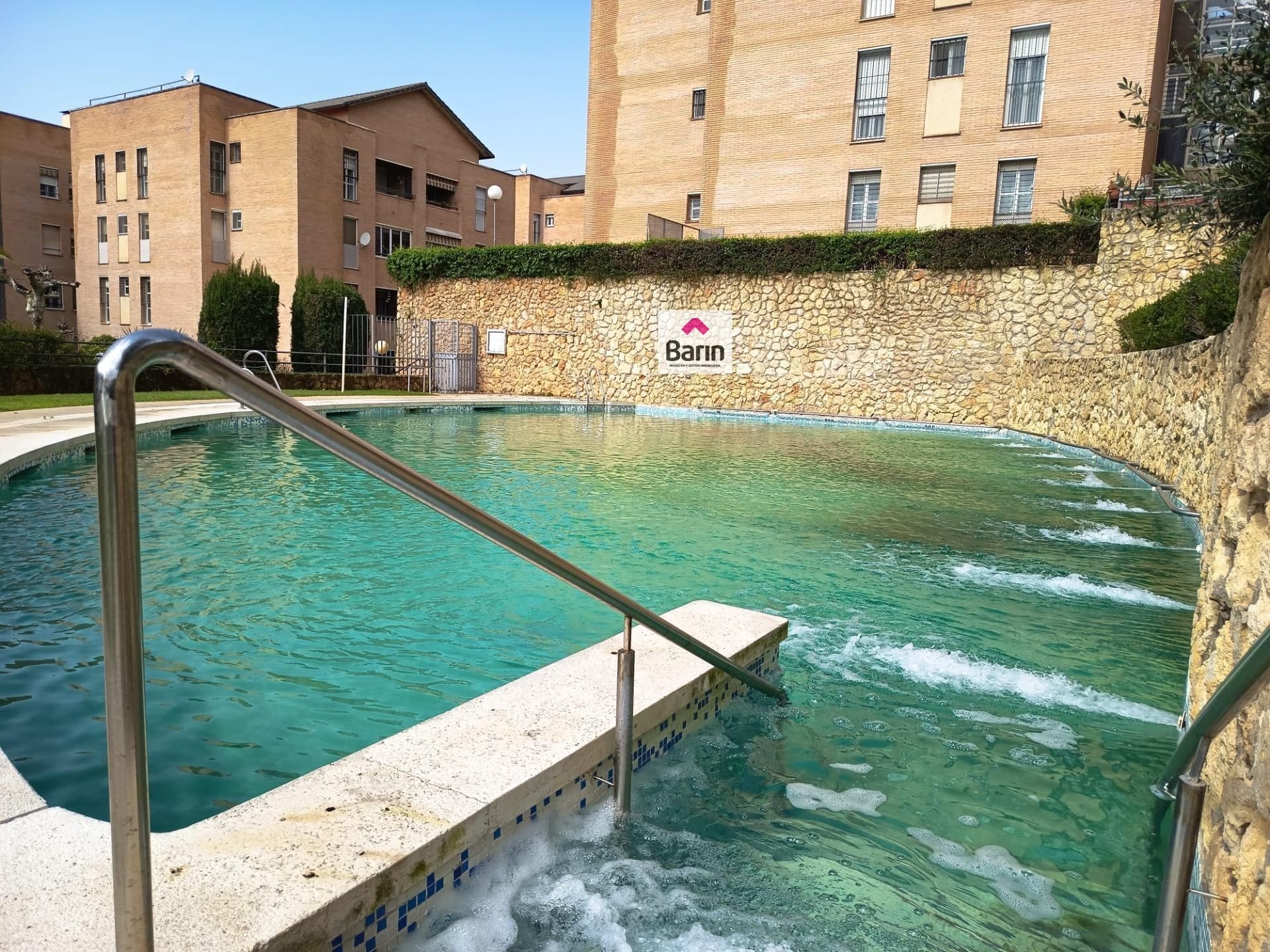 Piscina de Planta baixa en venda en  Córdoba Capital amb Aire condicionat, Terrassa i Traster