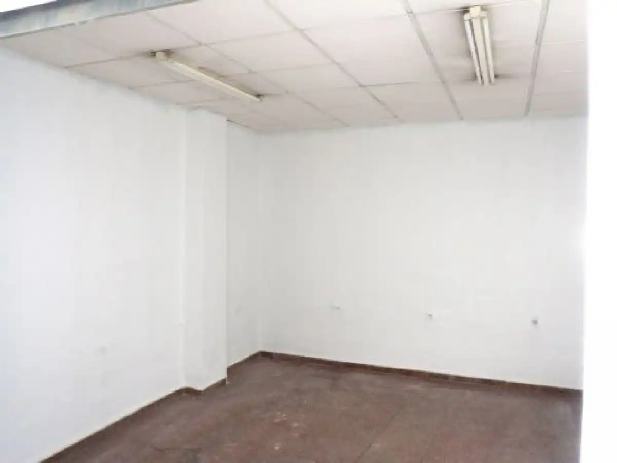 Local comercial en venda a Casco Urbano, imagen 3