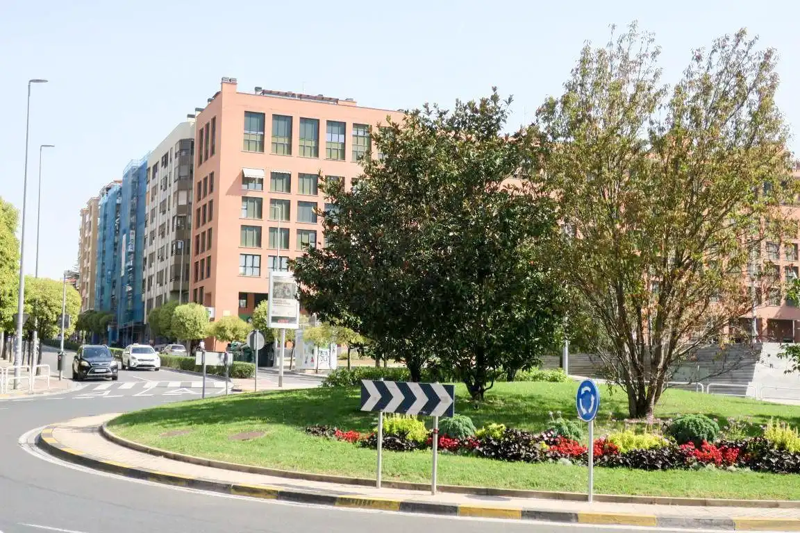 Vista exterior de Piso en venta en  Pamplona / Iruña con Calefacción