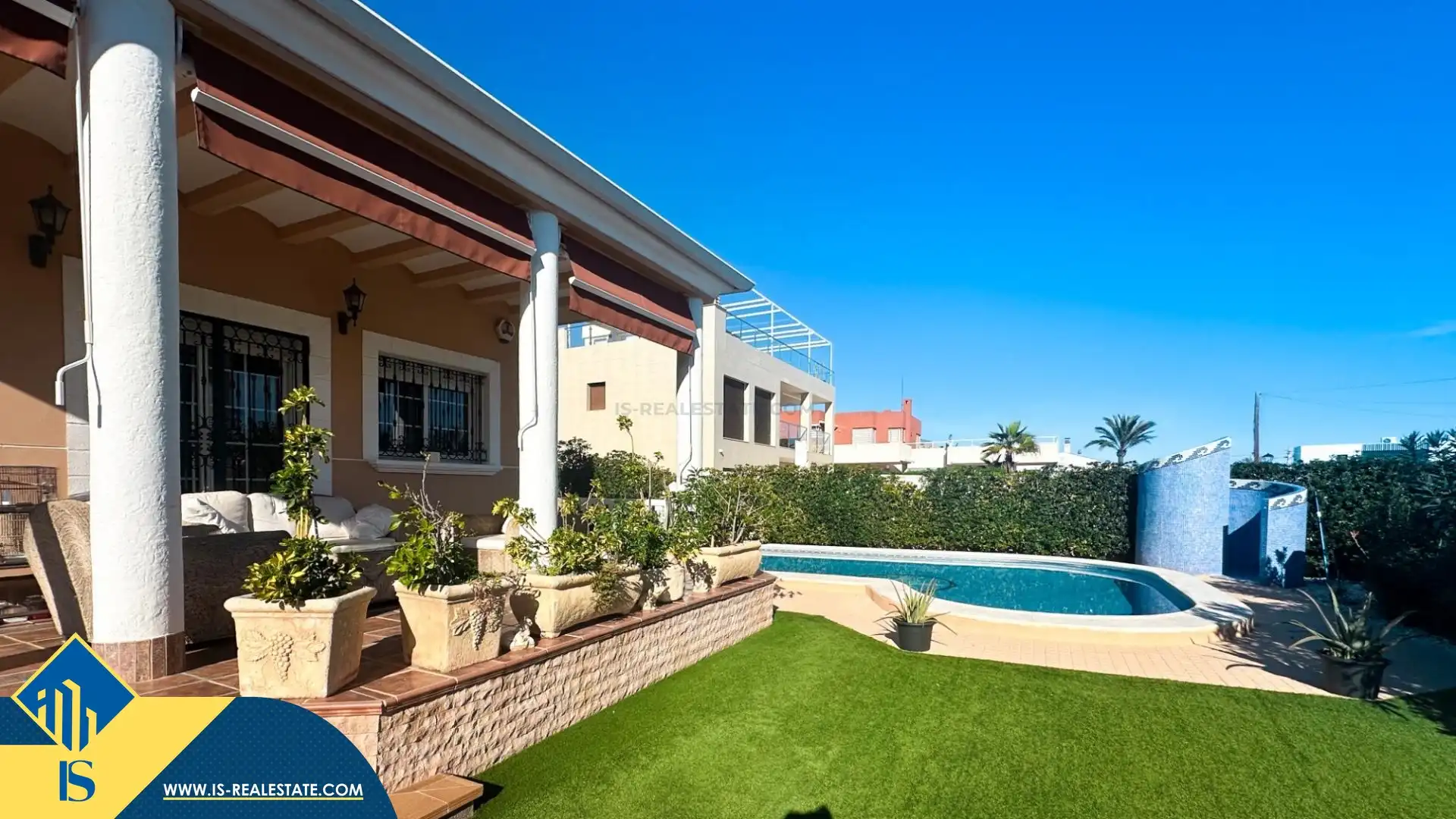 Chalet con jardín en venta en La Mata, imagen 3
