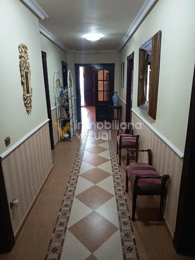 Casa o chalet en venta en Lucena con Piscina y Amueblado