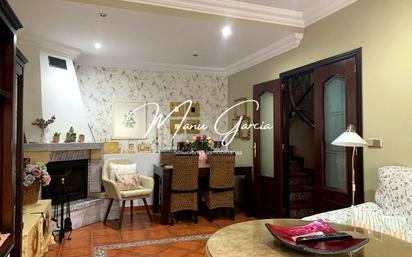 Living room of Single-family semi-detached for sale in Lucena  with Air Conditioner, Heating and Terrace