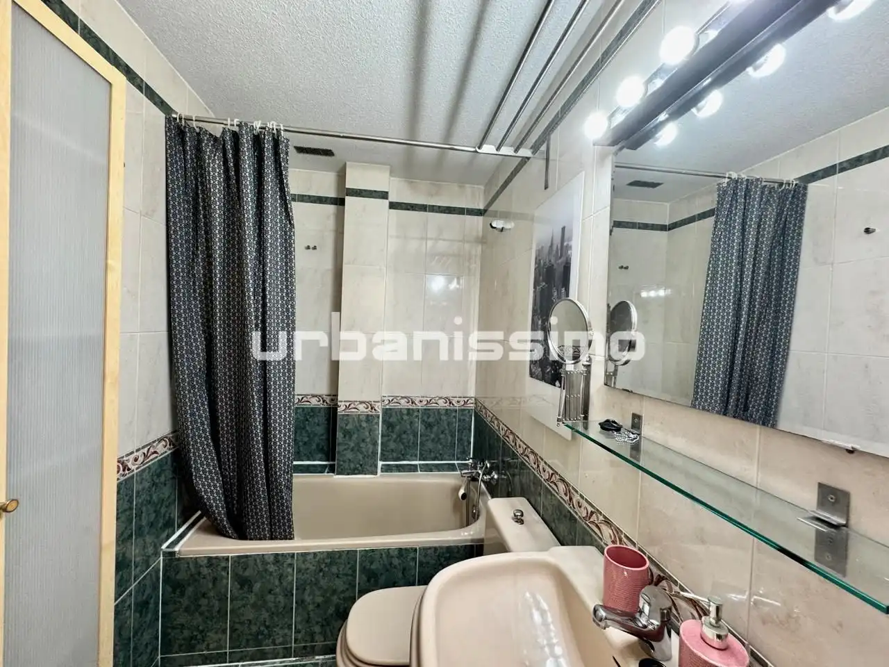 Apartament de lloguer a Esperanza Sánchez Carrascosa, Valdeacederas