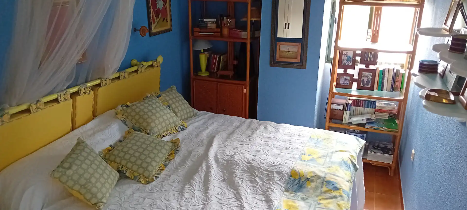 Dormitori de Casa adosada en venda en Casares amb Jardí privat, Terrassa i Forn