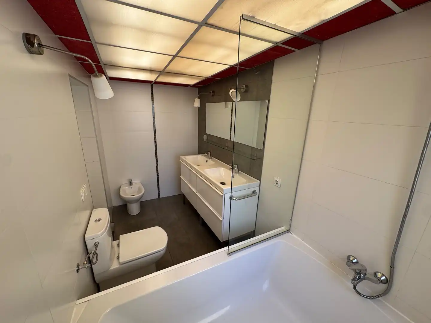 Bany de Pis en venda en Molins de Rei amb Aire condicionat, Calefacció i Parquet