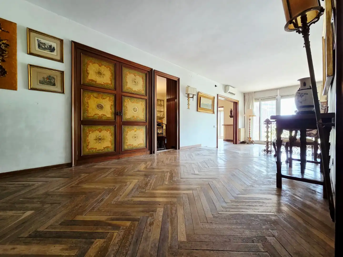 Flat for sale in Barcelona  with Air Conditioner, Heating and Parquet flooring