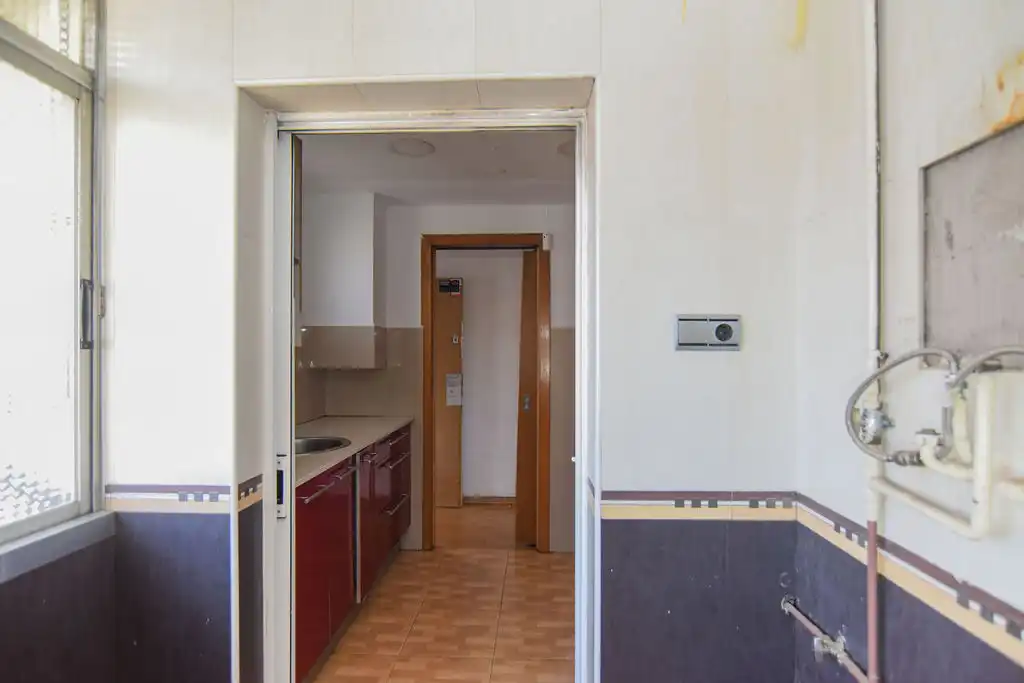Piso en venta en C/ Pedraforca, Ciutat Meridiana