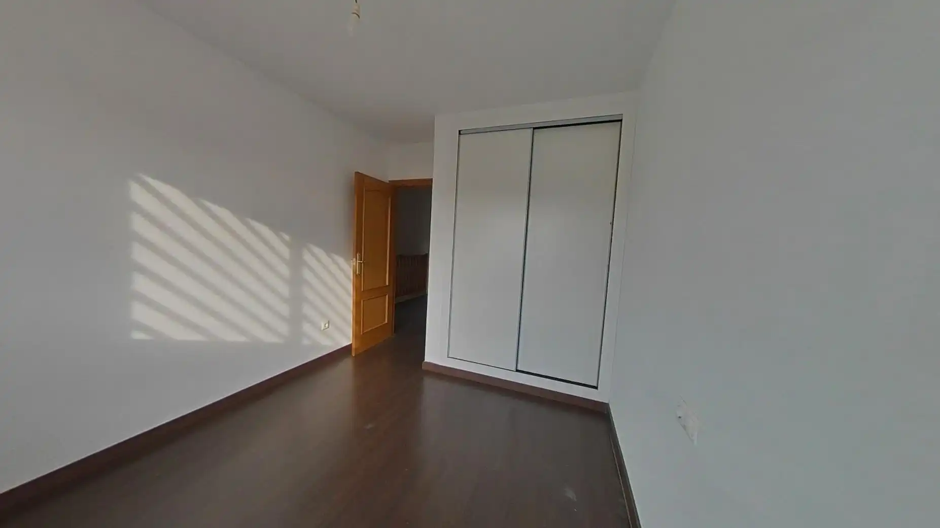 Einfamilien-Reihenhaus zum Verkauf in C/ L´Isle D´Abeau, Parque Lo Torrent