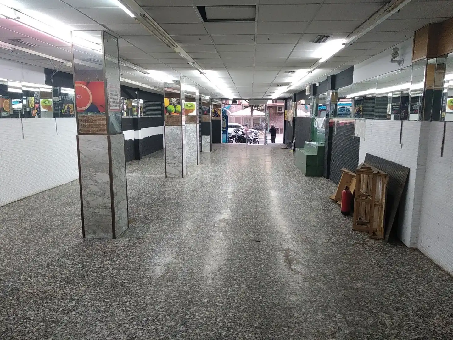 Local comercial en alquiler en Passeig Maragall, imagen 3