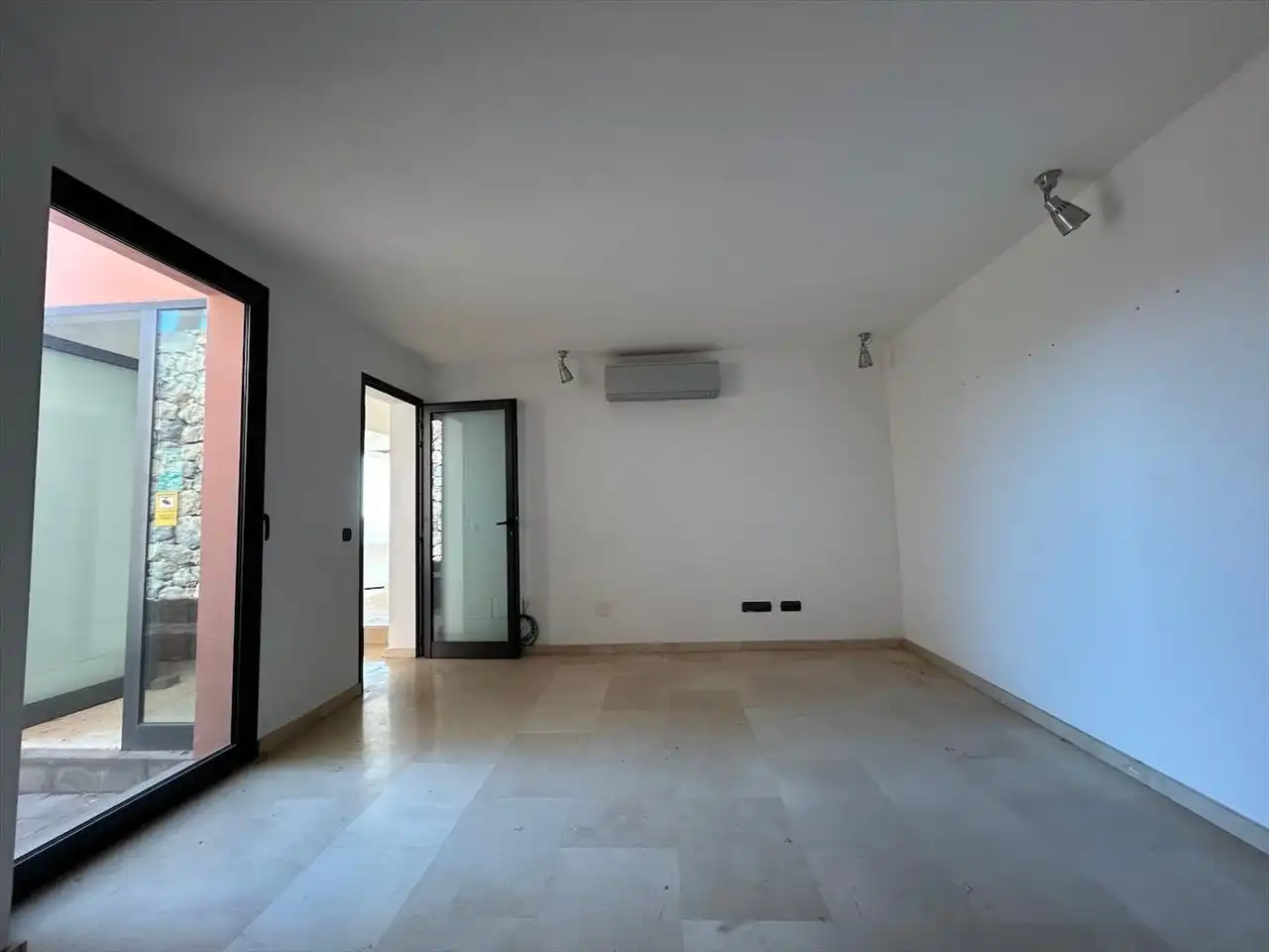 Casa o xalet en venda en San Bartolomé de Tirajana amb Aire condicionat, Jardí privat i Parquet