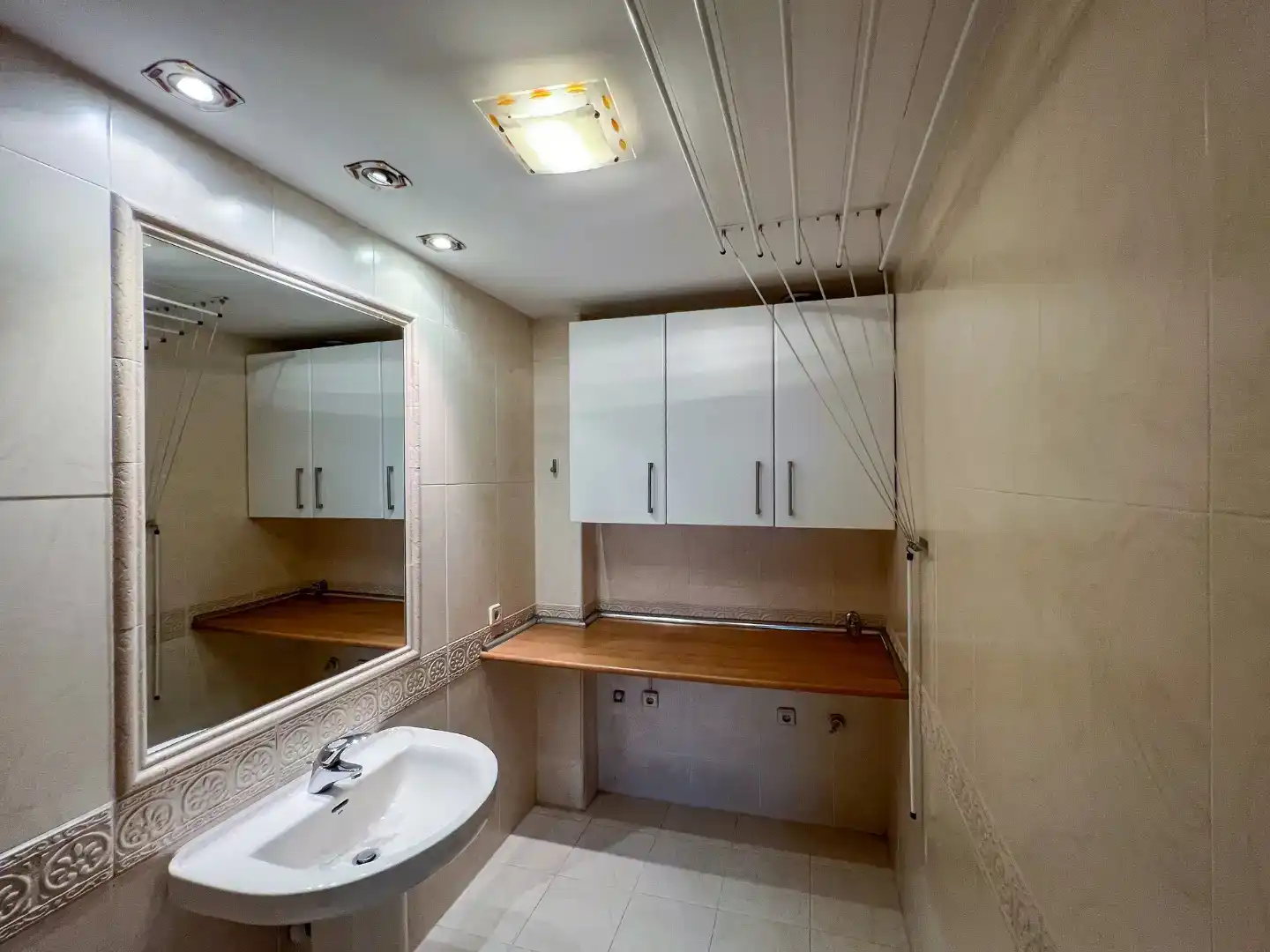 Badezimmer von Wohnung zum Verkauf in  Madrid Capital mit Klimaanlage und Schwimmbad