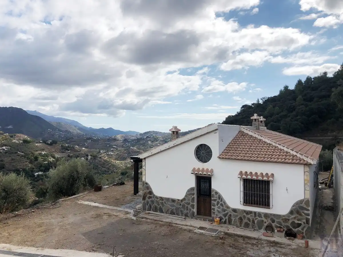House for sale in Cómpeta