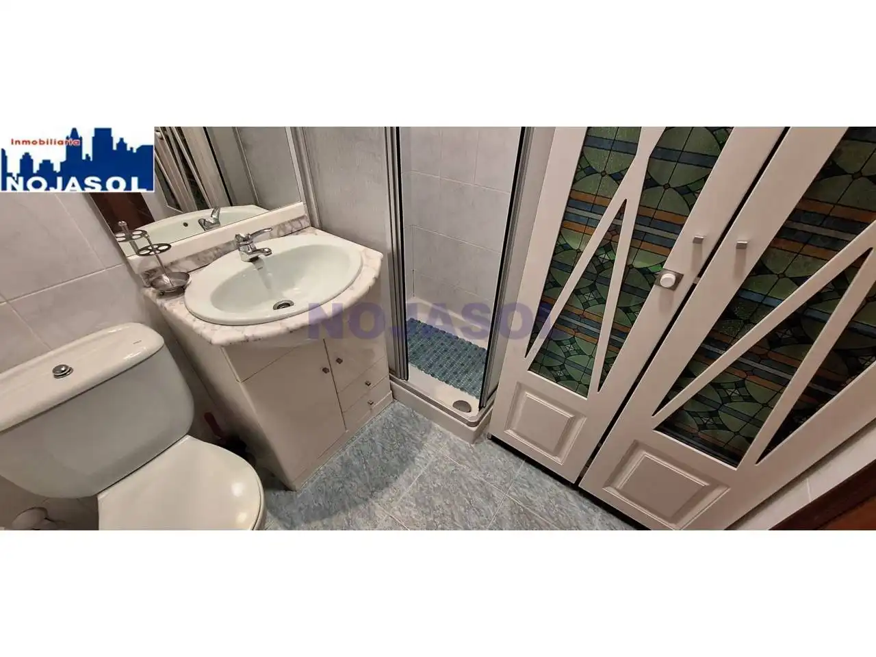 Bany de Apartament de lloguer en Noja amb Calefacció, Terrassa i Moblat