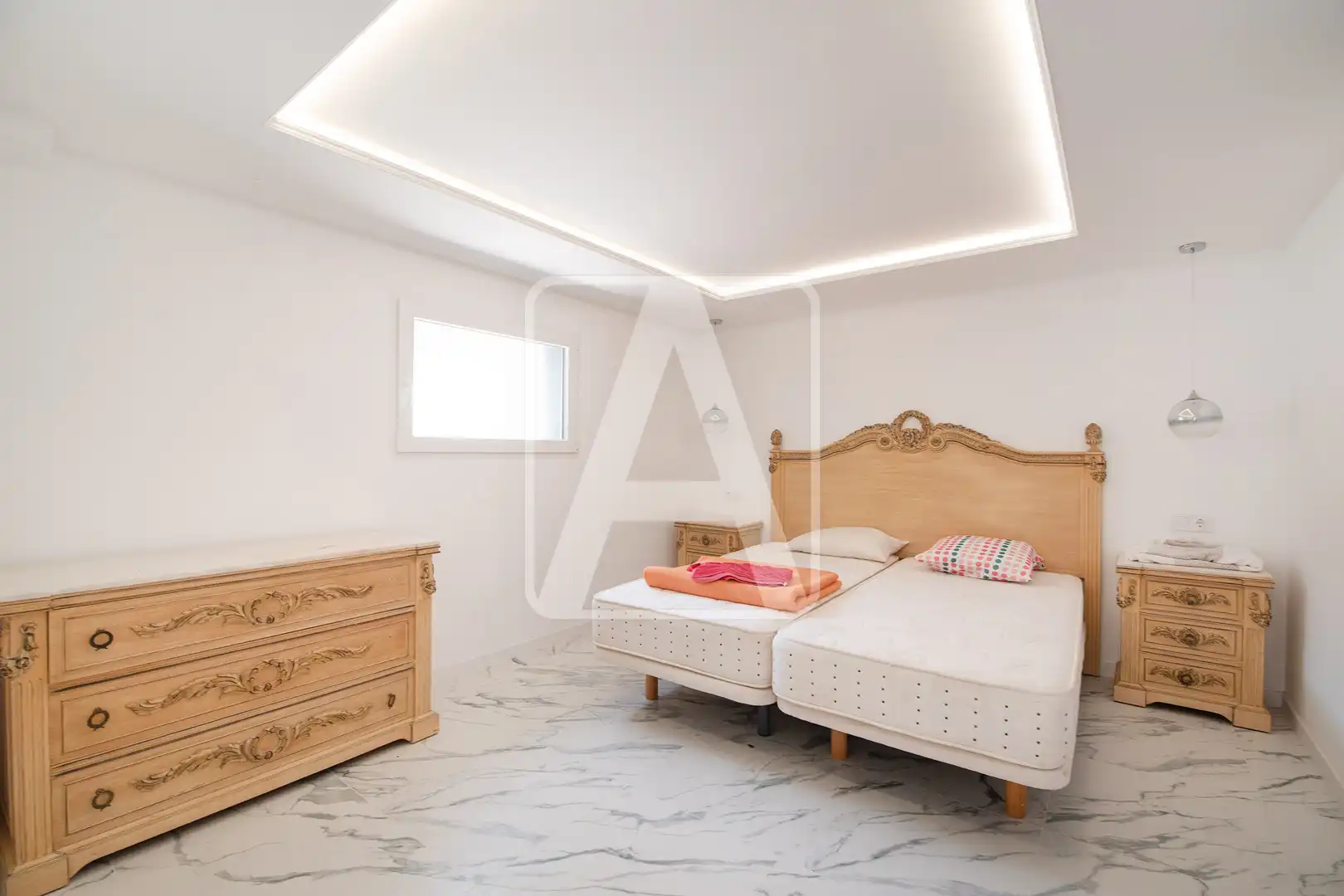 Chalet con piscina en venta en Marisol Park - Ortembach - Los Almendros, imagen 6