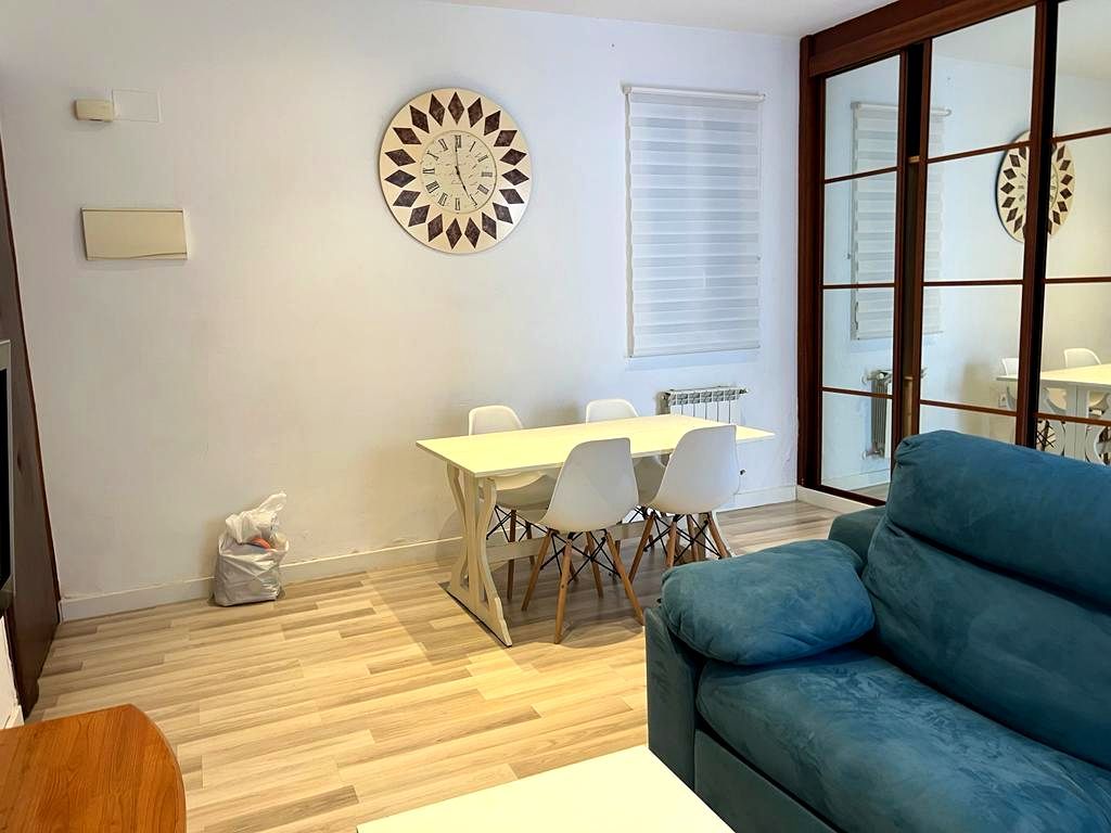 Dining room of Apartment to rent in  Madrid Capital  with Air Conditioner, Heating and Furnished