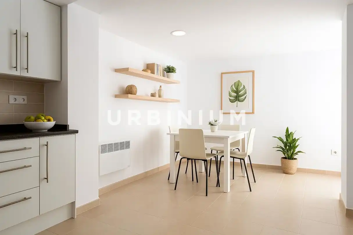 Habitación de Apartamento en venta en L'Estartit con Calefacción, Terraza y Alarma