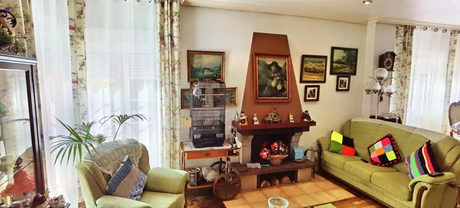 Wohnzimmer von Haus oder Chalet zum Verkauf in Gijón 