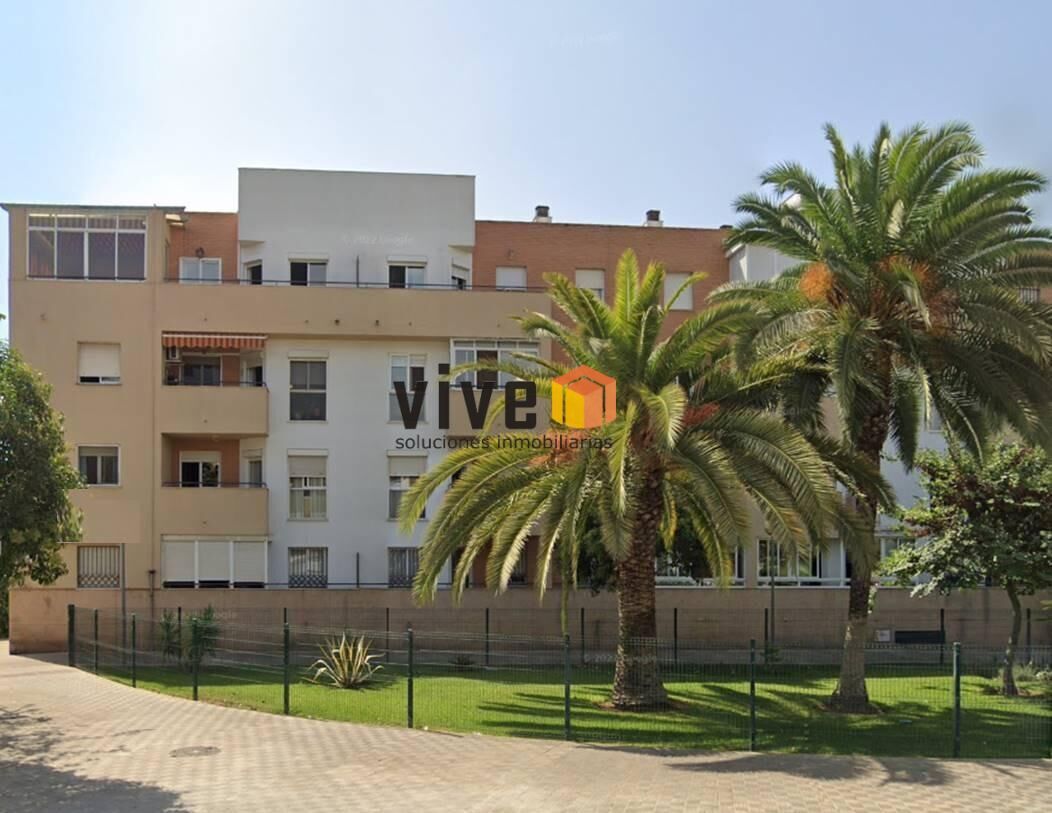 Exterior view of Flat for sale in Mairena del Aljarafe  with Air Conditioner, Private garden and Terrace