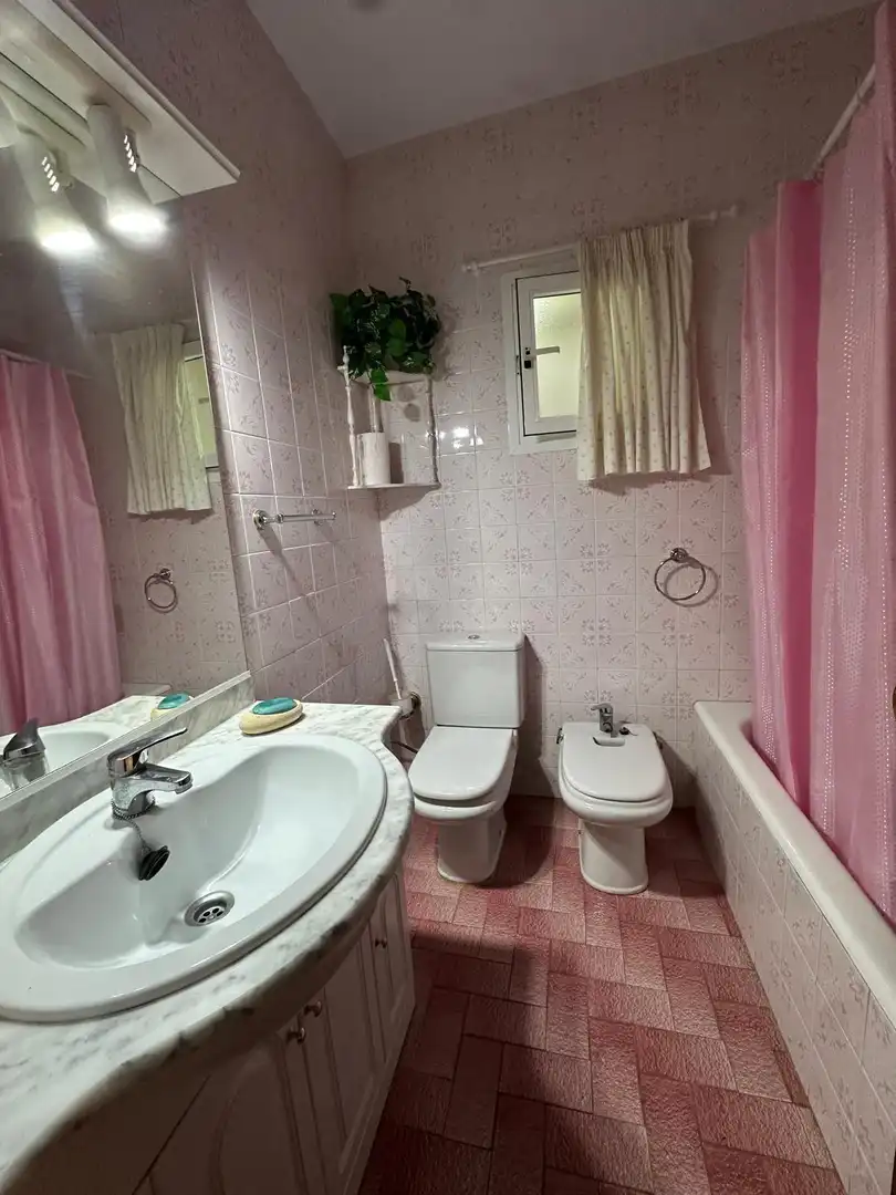 Baño de Piso en venta en Alcantarilla con Aire acondicionado, Terraza y Amueblado
