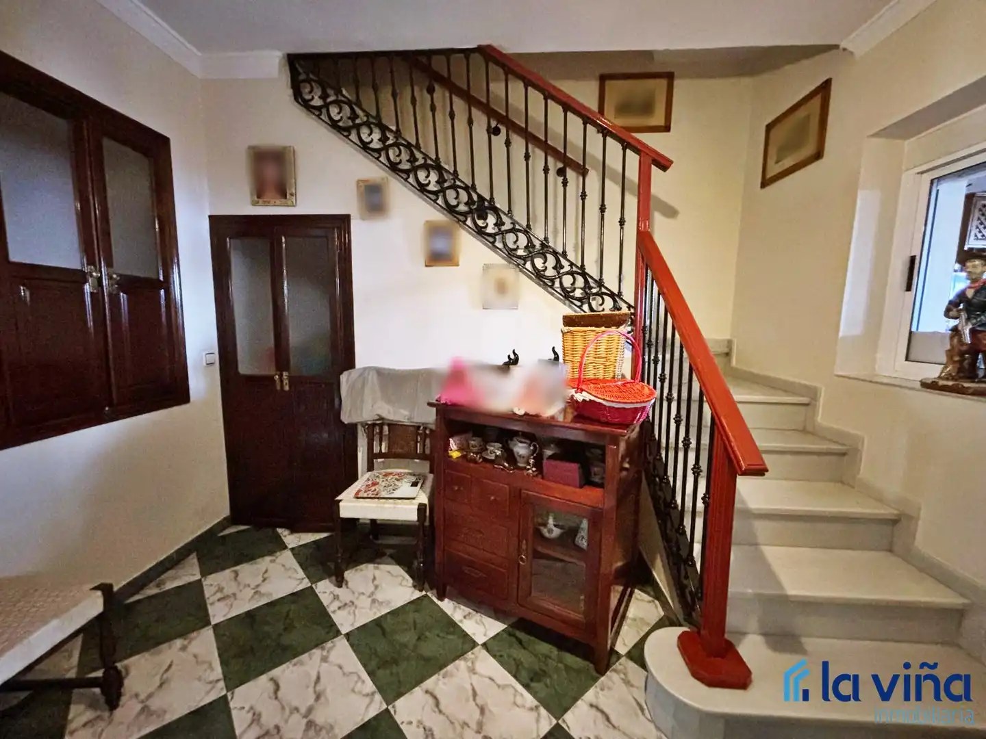 Houses for sale in Antequera  with Air Conditioner, Terrace and Storage room