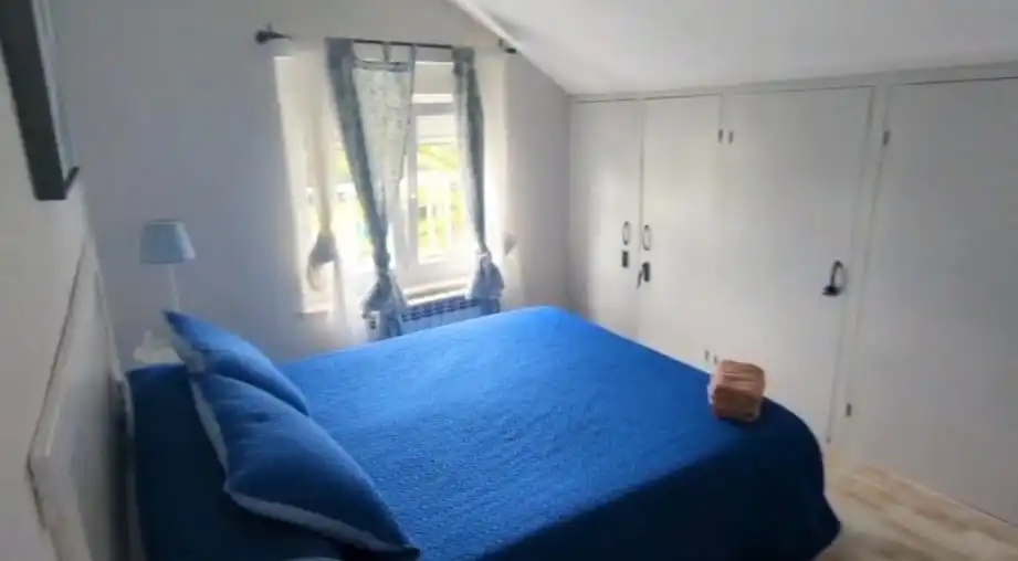 Habitación de Ático de alquiler en Vegadeo con Calefacción, Terraza y Amueblado