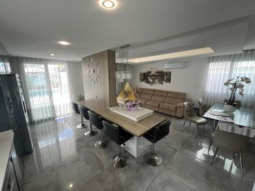 Villa mit Pool zum Verkauf in Las Atalayas - Urmi - Cerro de Mar