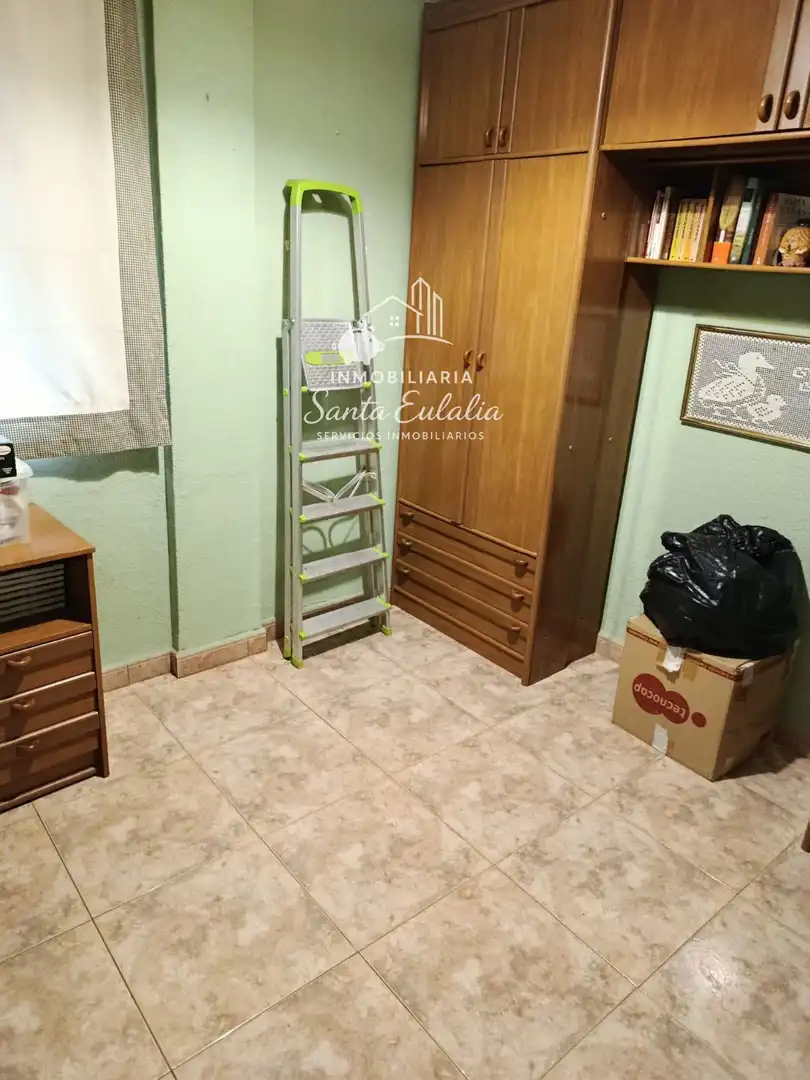 Dormitori de Pis en venda en Mérida amb Aire condicionat, Terrassa i Traster